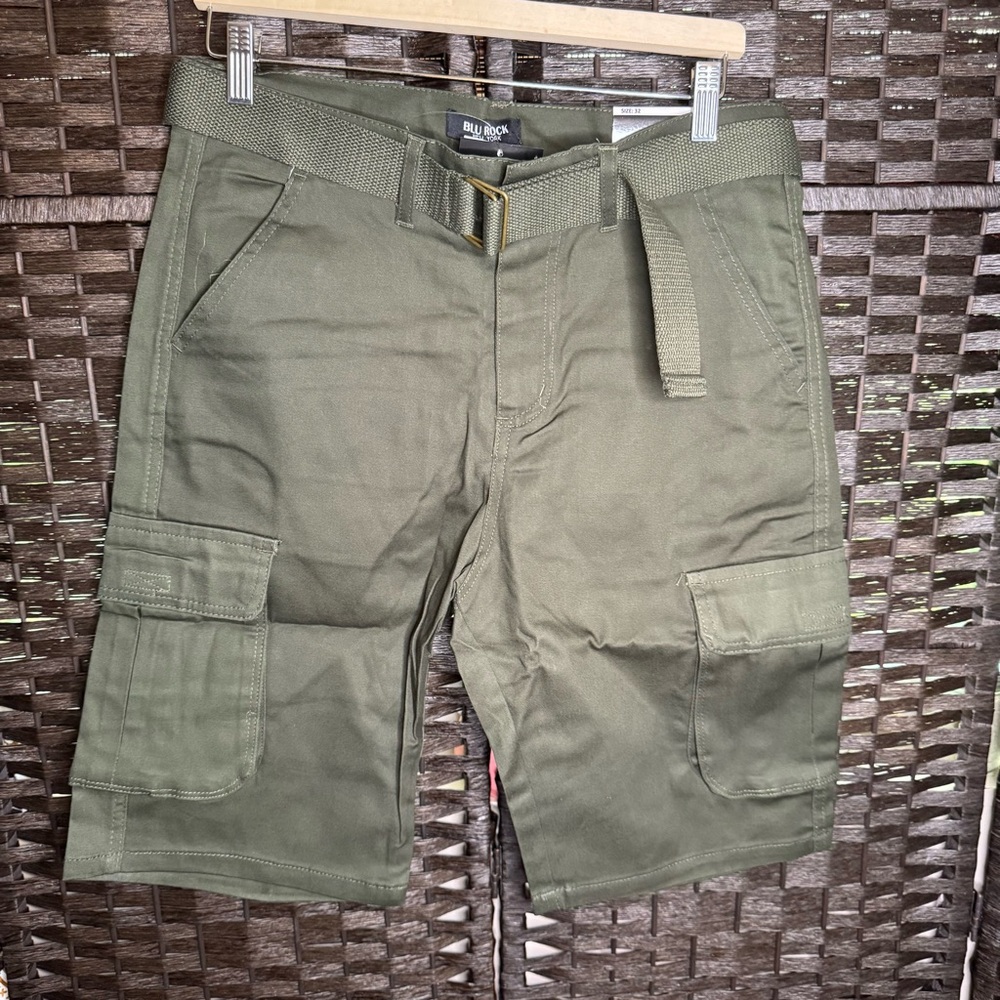 Blu Rock Cargo Short in Olive NWT